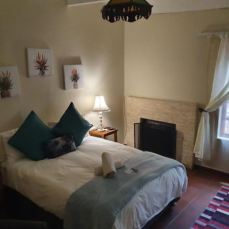 Sun Deck Lodge Хартбиспурт Экстерьер фото