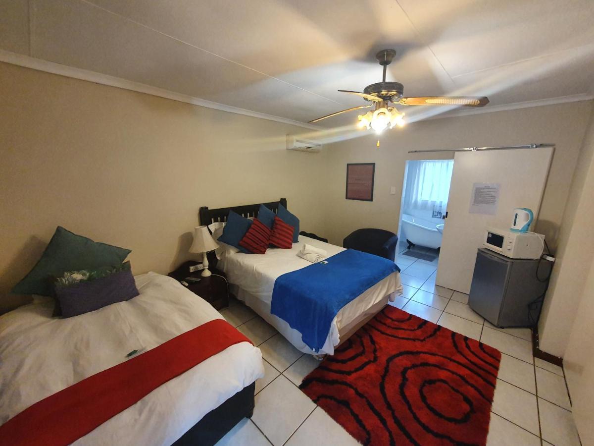 Sun Deck Lodge Хартбиспурт Экстерьер фото
