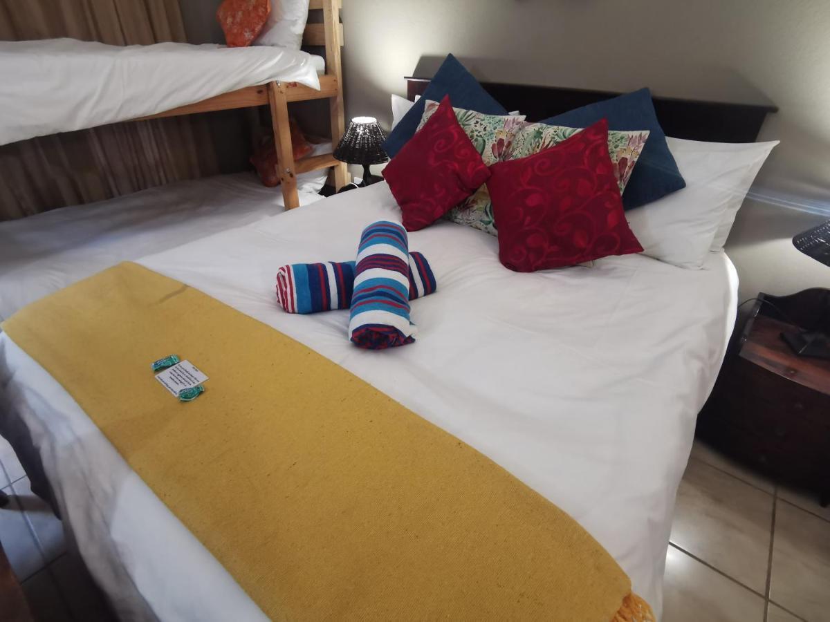 Sun Deck Lodge Хартбиспурт Экстерьер фото